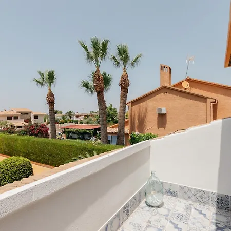 Holiday home Piscina & Espacio & Confort Entre Playa Y Montana