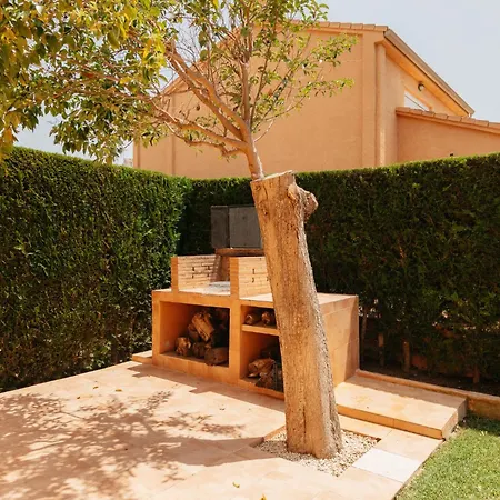 Holiday home Piscina & Espacio & Confort Entre Playa Y Montana
