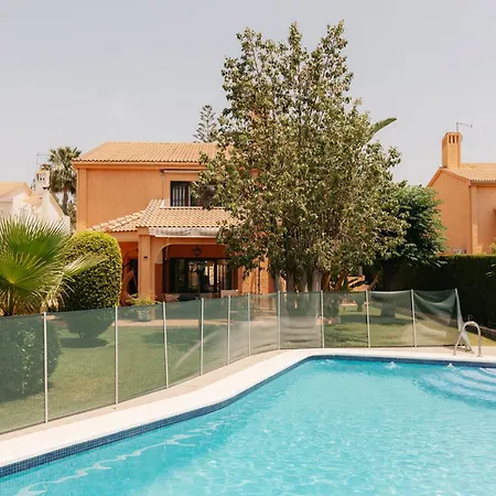Holiday home Piscina & Espacio & Confort Entre Playa Y Montana Pla del Pou